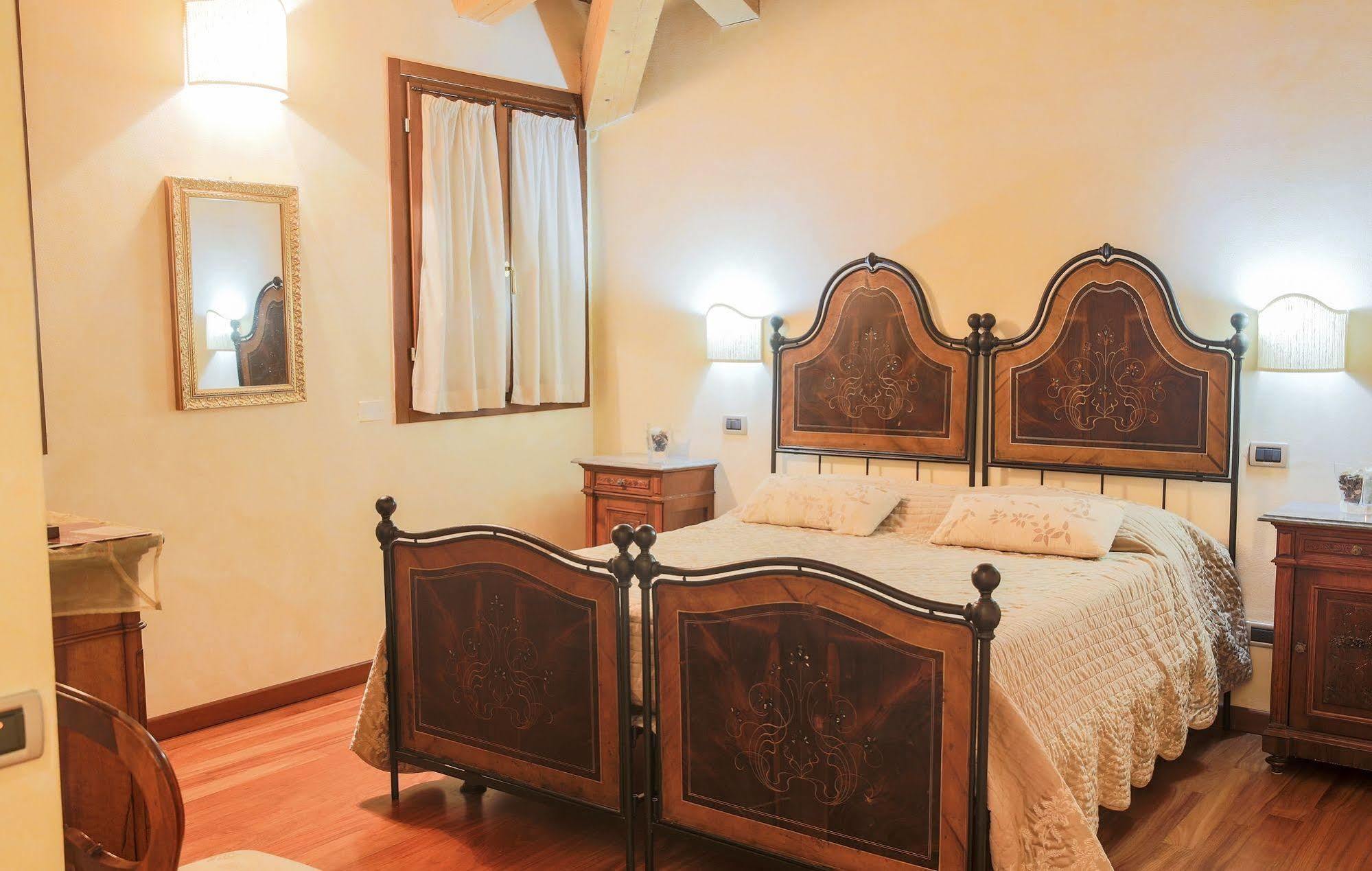 Locanda Il Fagiano Sette Polesini Exteriör bild