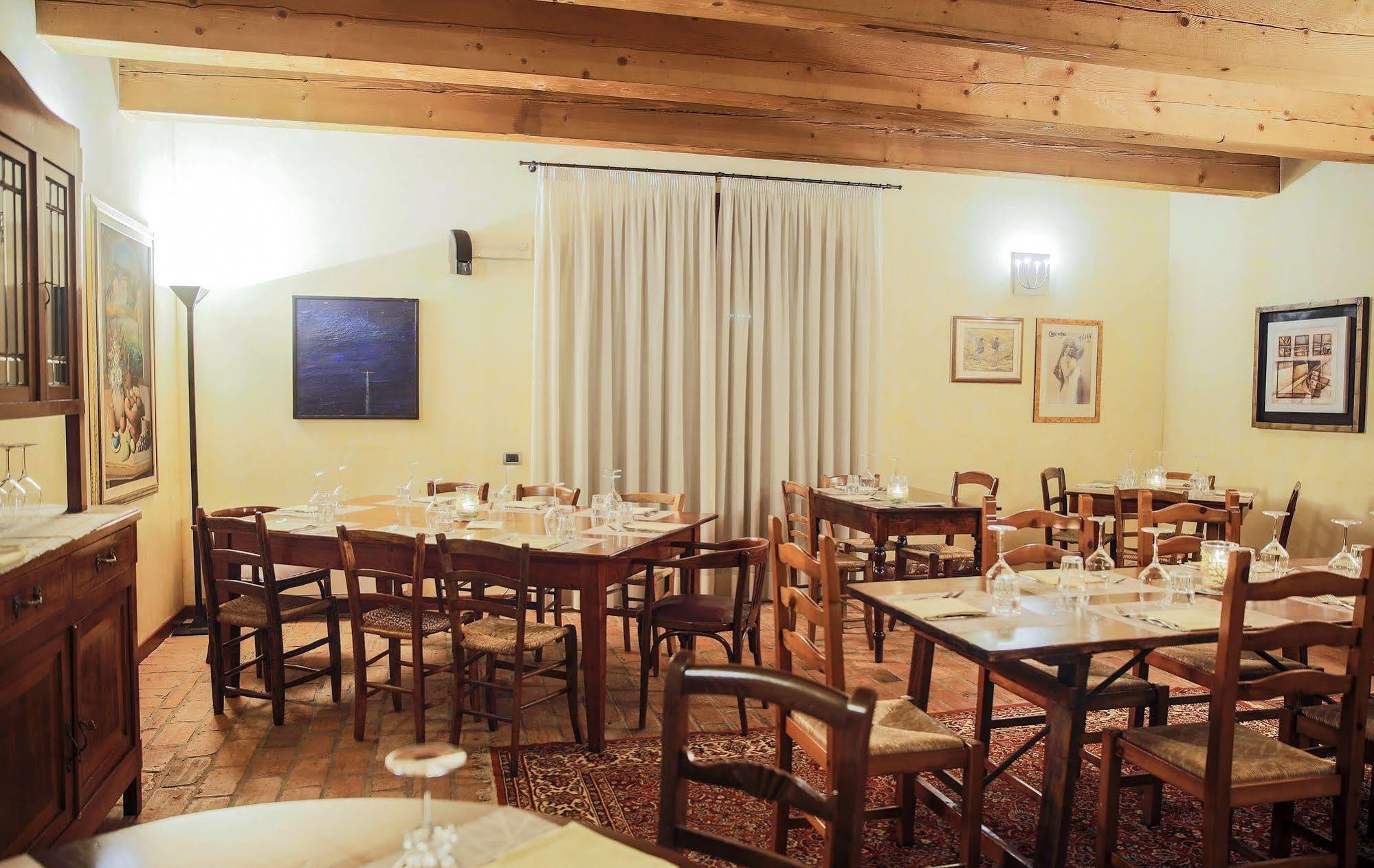 Locanda Il Fagiano Sette Polesini Exteriör bild